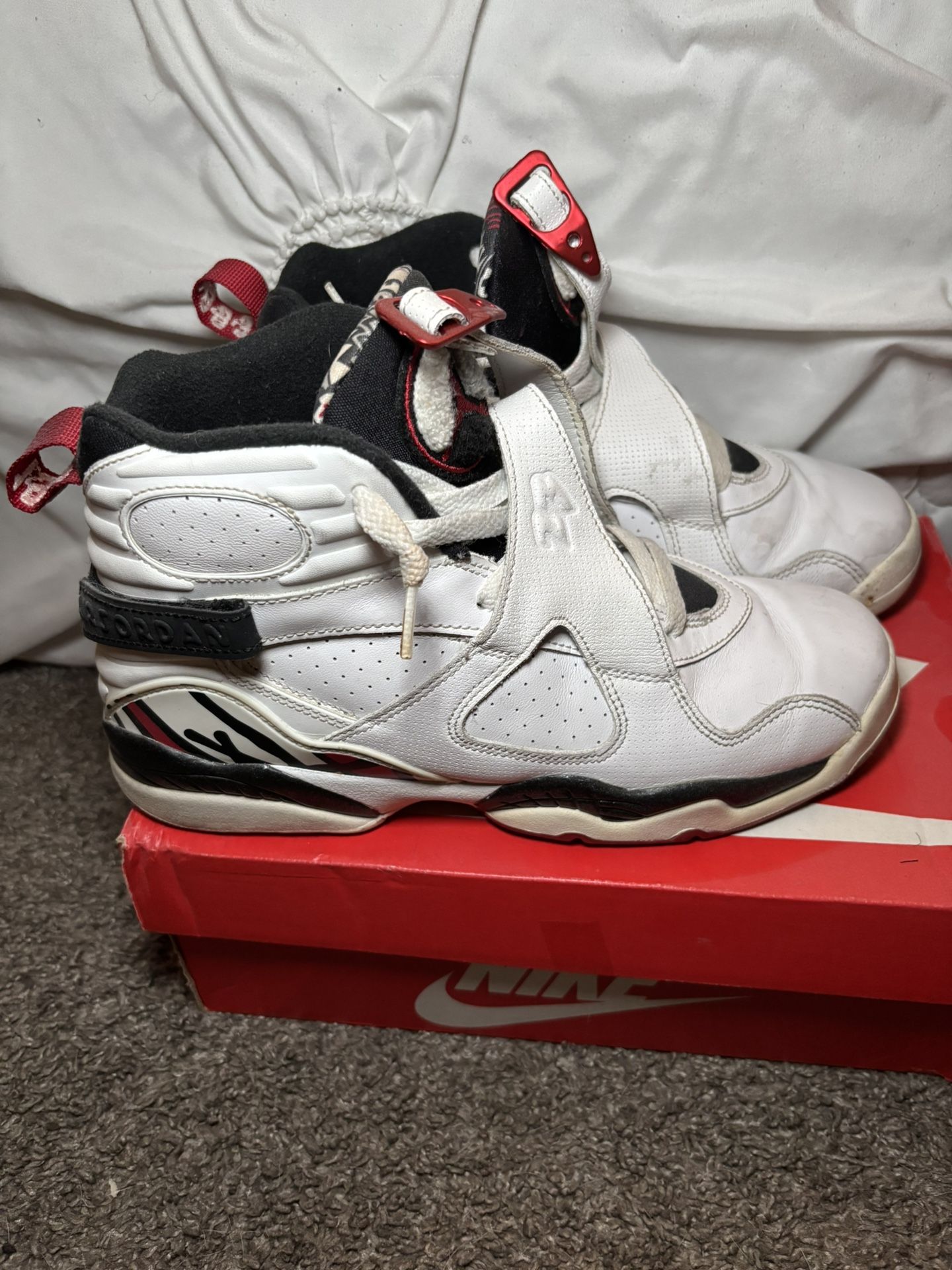 Air Jordan Retro 'Alternate'