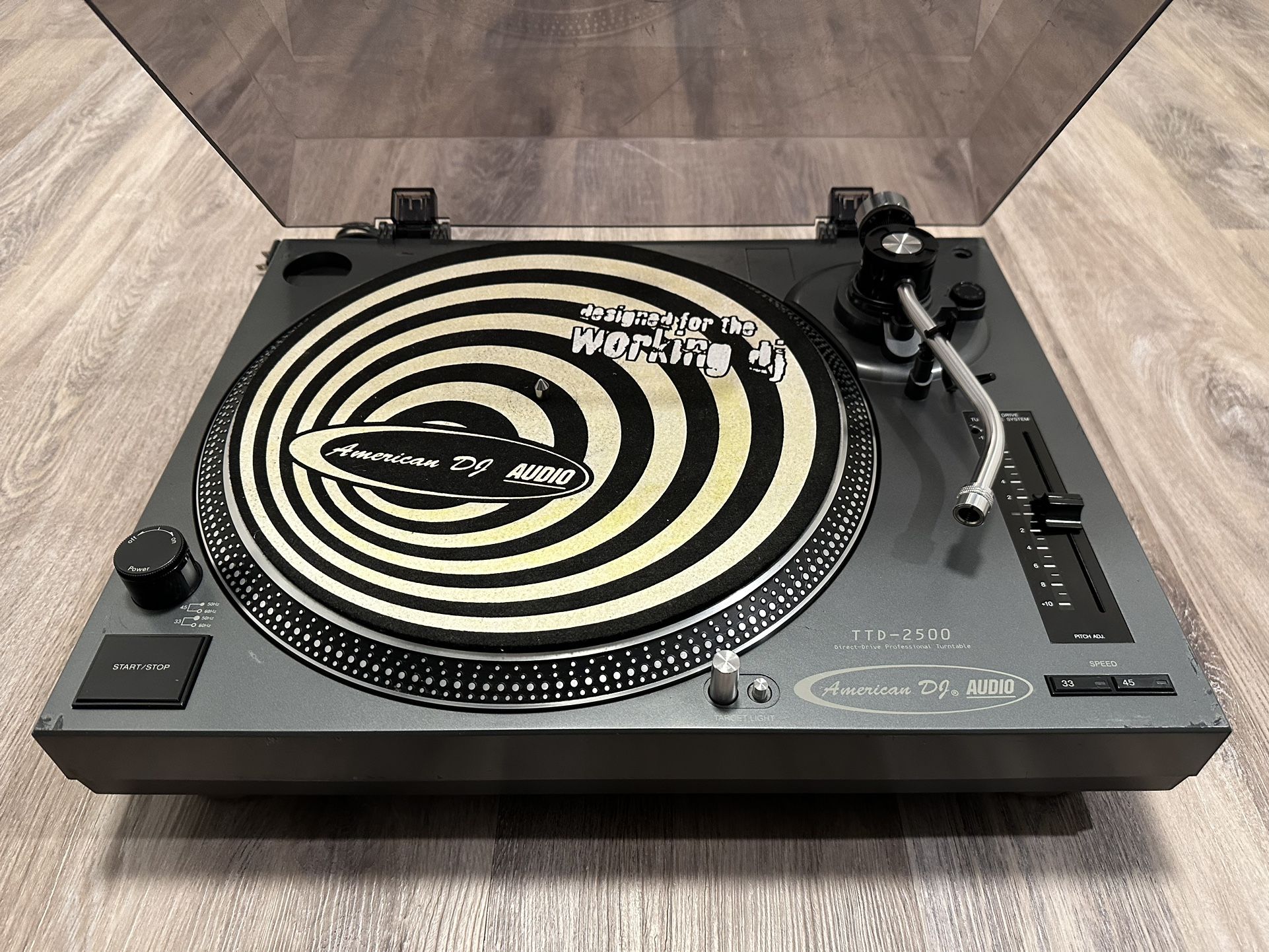 American DJ TTD-2500 Turntable