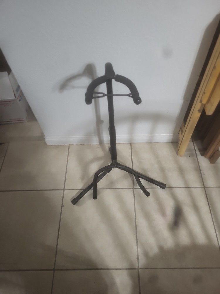 Guitar Stand