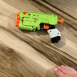 Nerf pistol