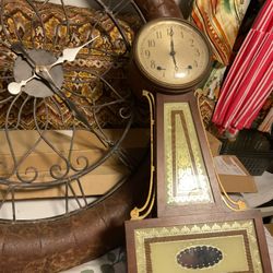 Three Old Fashion, Vintage Clocks, In Good Conditions, Need A Little Repair In The Battery Part (NO SHIPPING)