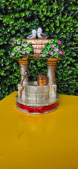 Snow White Candle Holder- Bath and Body works