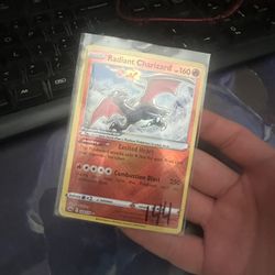 Radiant Charizard - Crown Zenith - Pokemon Card