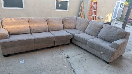 Vendo sofas en buen estado  8 ft x 13 ft