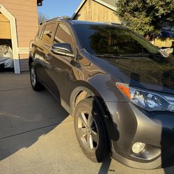 2015 Toyota RAV4 XLE Sport