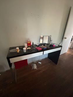 IKEA computer table w drawers