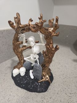 Bath and body halloween 3 wick