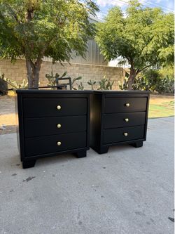 2 Black Nightstands