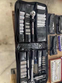 Socket and Ratchet Tool Set with Roll Case