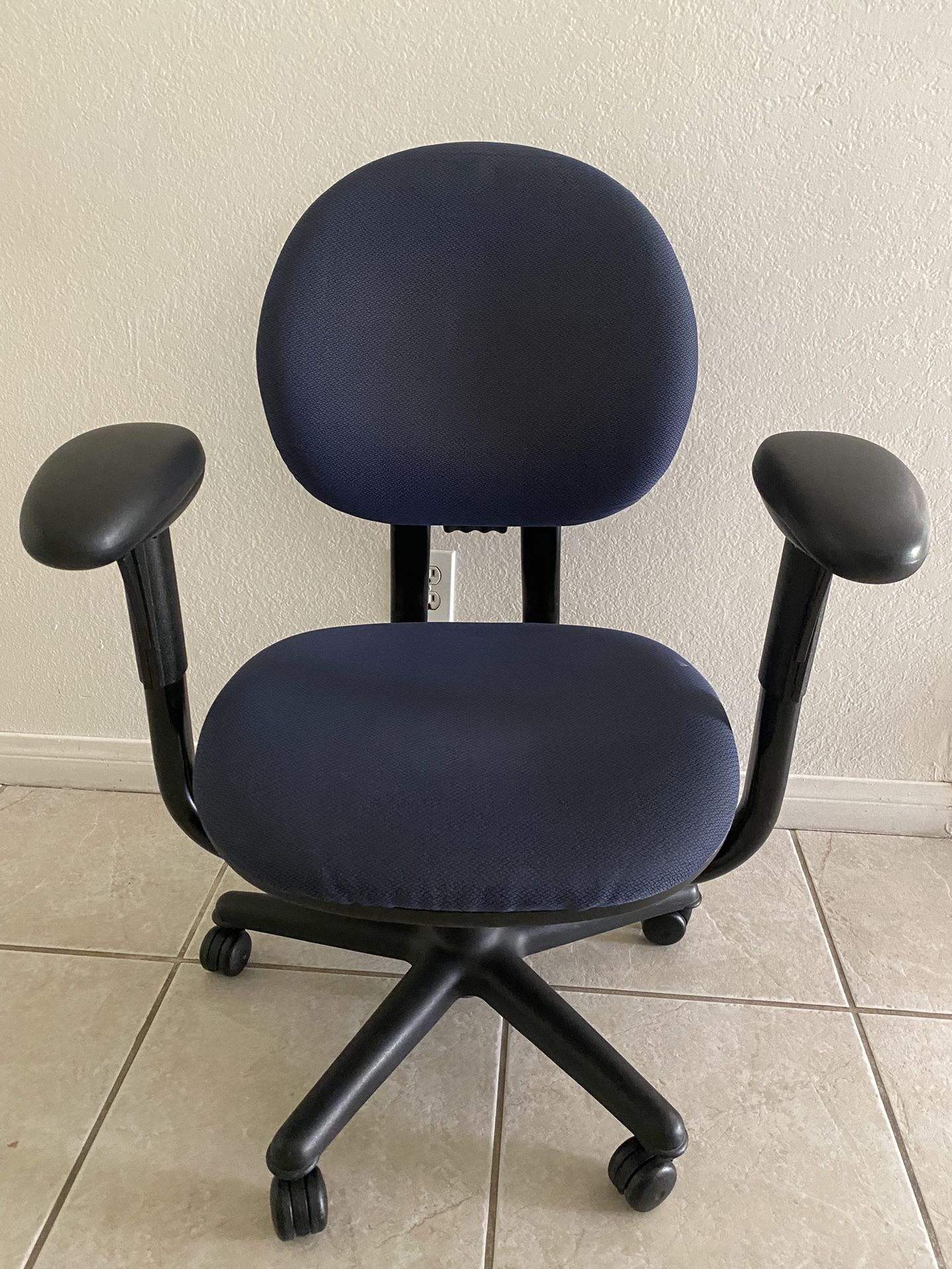 Spinning office chair