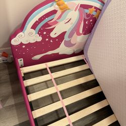 Twin Bed 