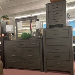 🇺🇸HUGE Ashley Furniture Blowout Sale!🇺🇸 Brand New 5PC a Queen Size Bedroom SET! $50 Down Takes It Home Today!