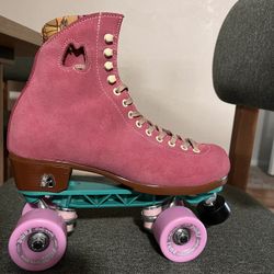 Moxi Lolly Strawberry Malibu Barbie Skates with Sunlite plate