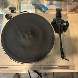 Pioneer PL-7 Turntable 