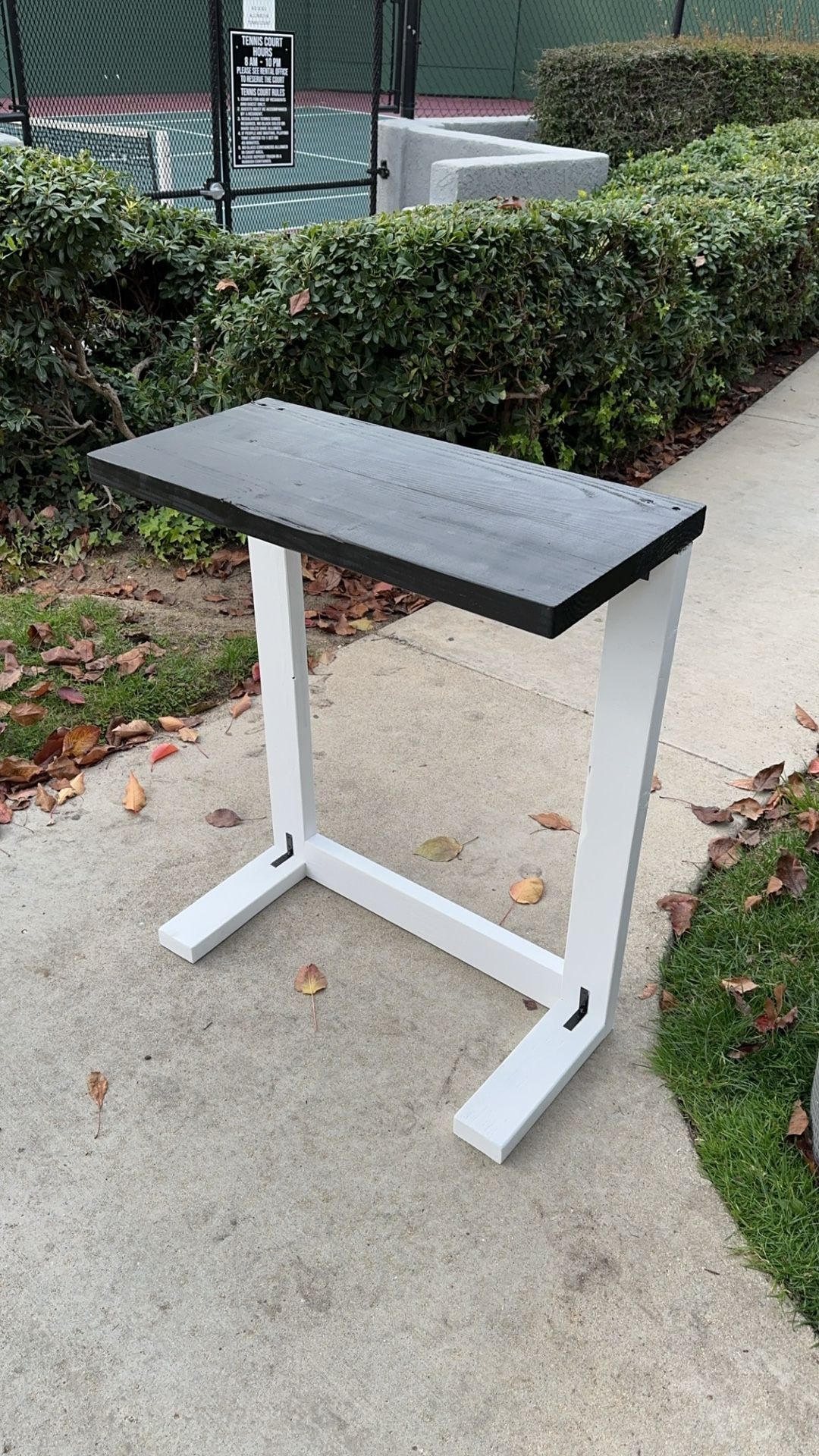 White And Black 3’x2’ Stand Alone Coffee Bar