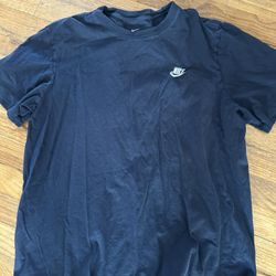 Men's black Nike tee shirt size medium 