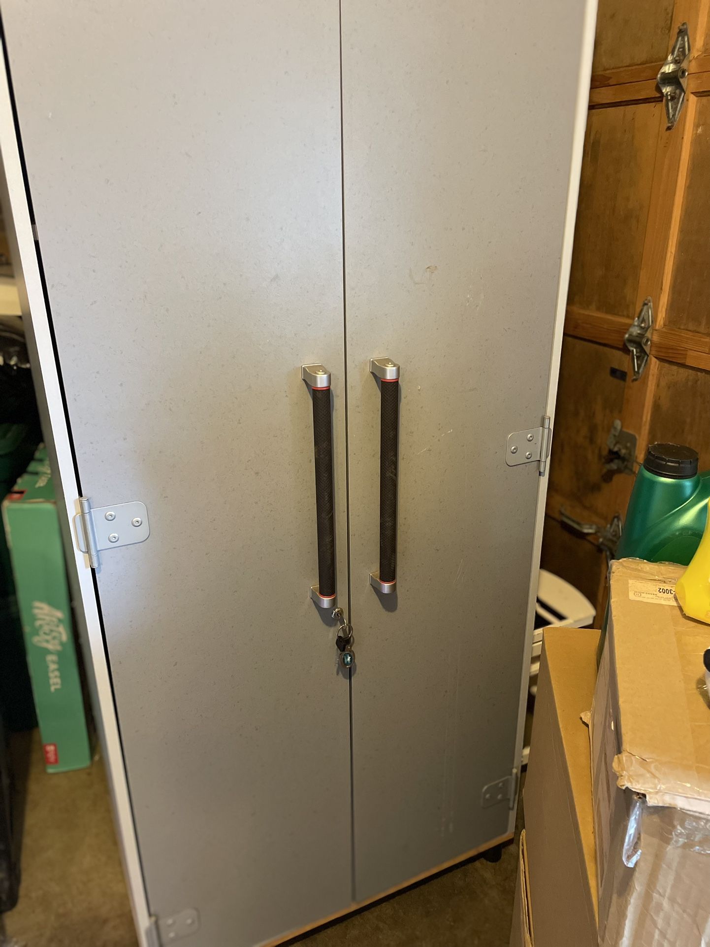 Locking Storage Garage Cabinet With Key!