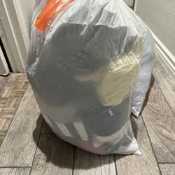 Bag of clothes 