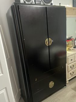 Big And Tall  Chest Drawer/ Closet Cabinet 