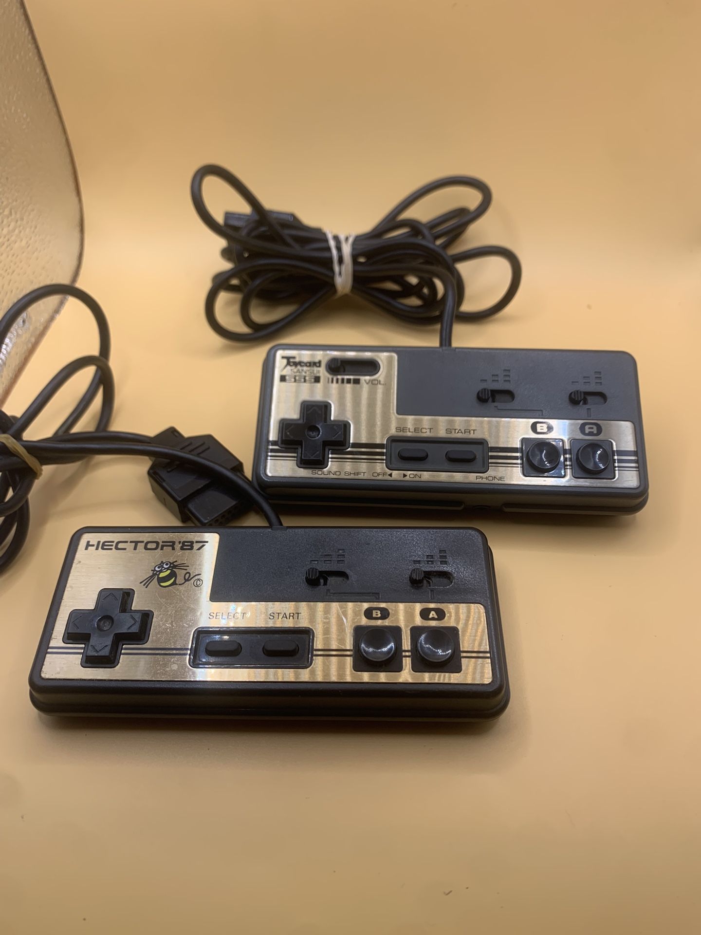 Famicon Controllers
