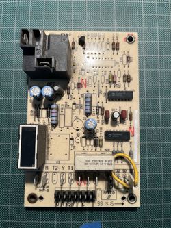 Used Carrier Bryant Defrost board
