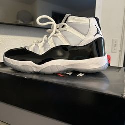 Air Jordan 11 Retro Concord