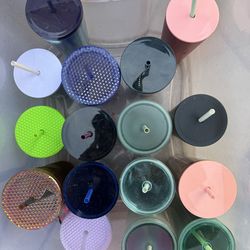 Starbucks grand and venti cups new