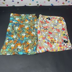 Disney  Women’s LuLaRoe Legging Size Tall & Curvy Fits 12/18 
