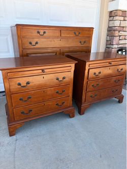 Wood Dresser set with keys