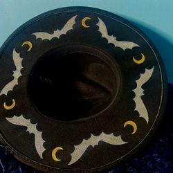 VEGAN FELT WIDE BRIM HAT - BAT MOON