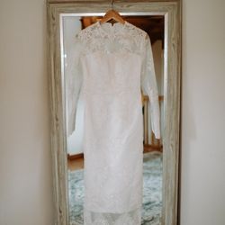 Wedding Dress Size 4 Dry-cleaned 
