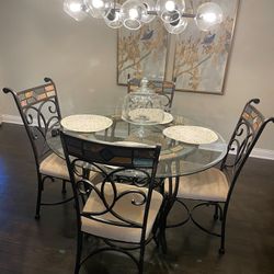 Dinner Table With 4 Chairs 
