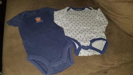 Boys infant onesies size newborn to three months and three months