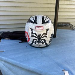 HJC anti-venom helmet