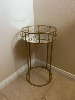 Gold Metal Round Accent Side Table