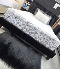 ✨️ King, Cal King, Queen Bed Frame ✨️ Furniture Sectionals, Bedrooms, Dining Avail