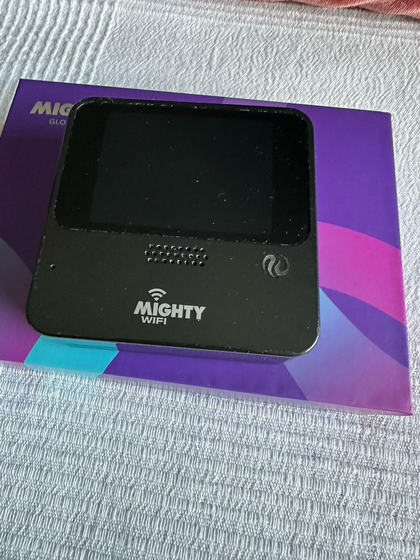 Travel Global WiFi Hotspot Portable Internet Router, SIMFREE