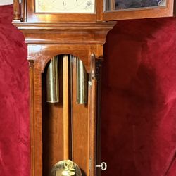 Absolutely Beautiful German Made grandfather clock with a Kieninger movement - Like New .