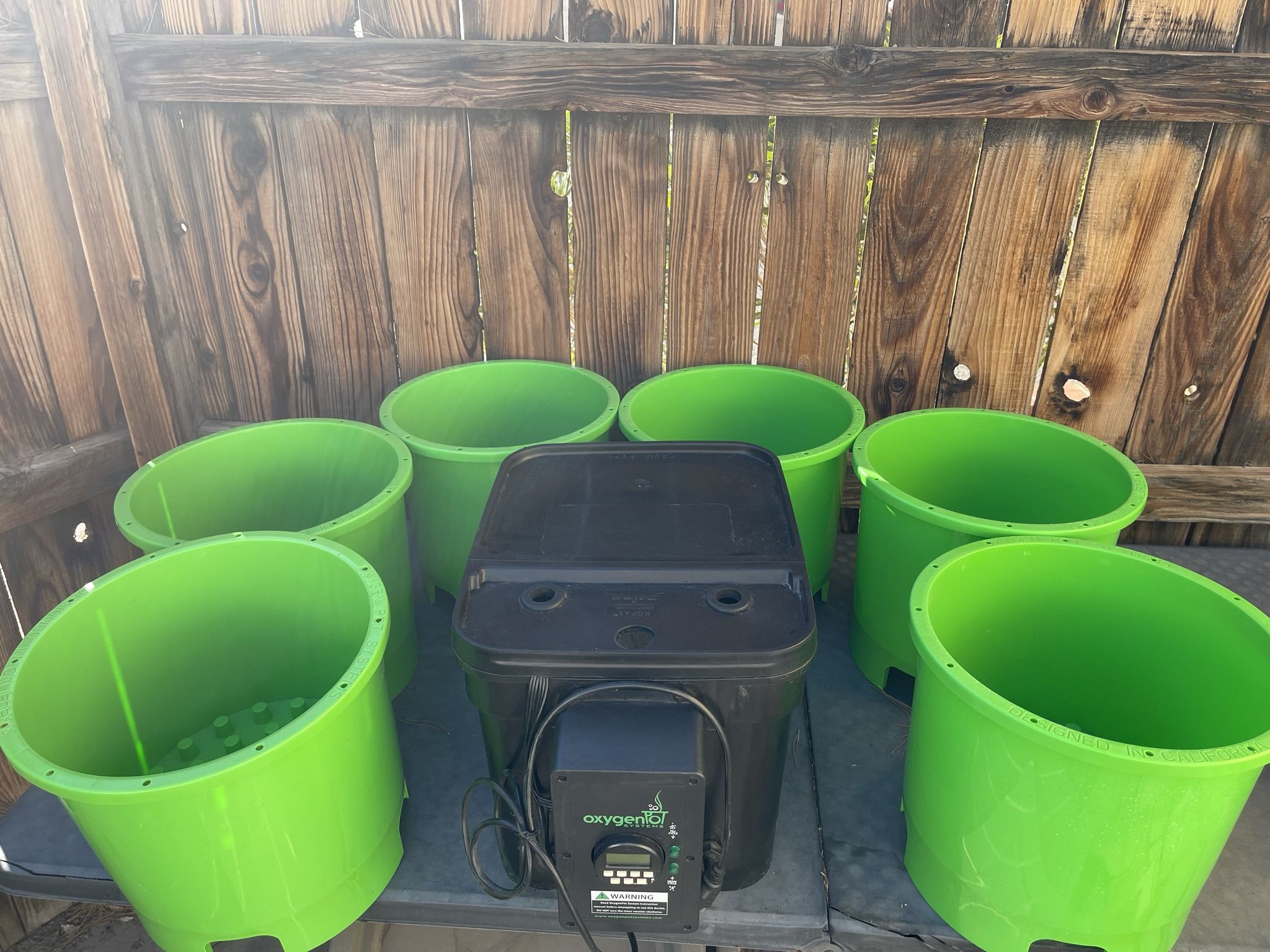 Oxygen Pot Grow System Brain Only W/ Lights