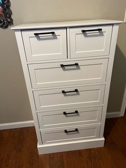 Dresser