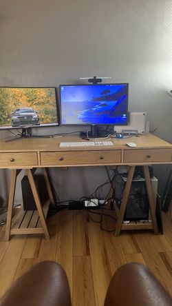 Premium heavyweight desk