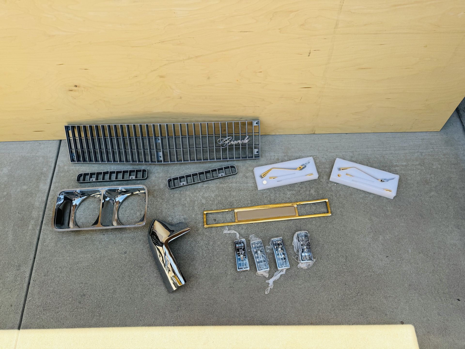 Chevy Caprice , Impala Donk Parts 71-76