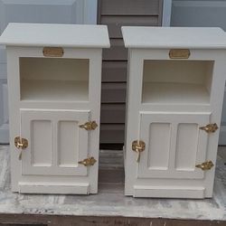 Gorgeous Matching Farmhouse White Clad Ice Box Night Stands/End Tables with 2 large open compartments