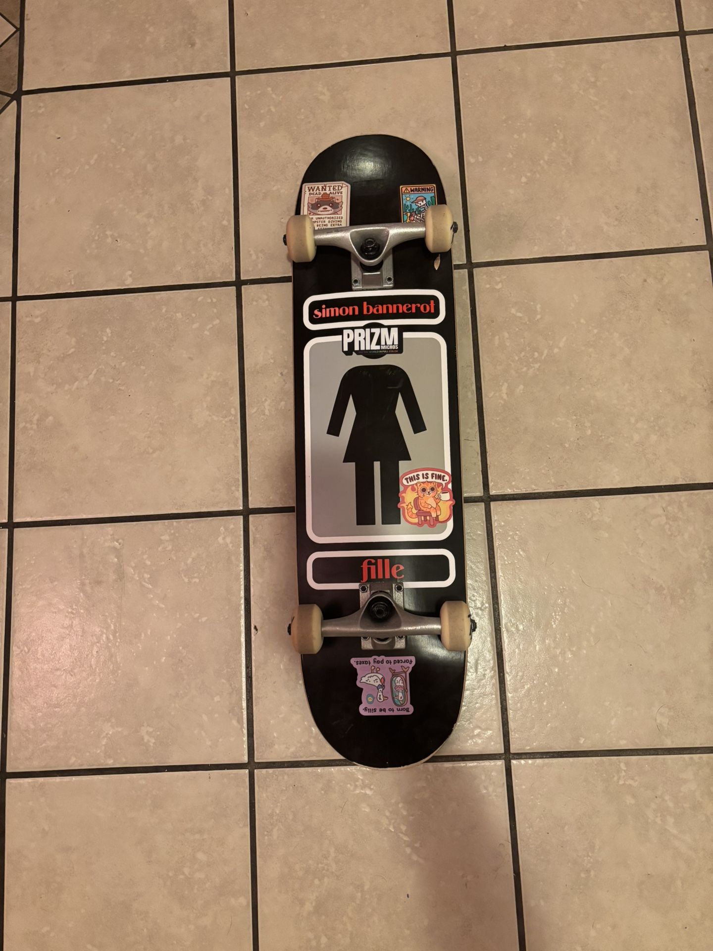 Complete Girl Skateboard 8in