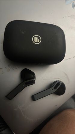 Brand new True Buds Gabbe Goods pro wireless head phones.