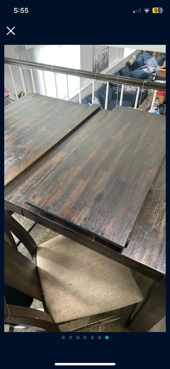 Table With 5 Chairs 