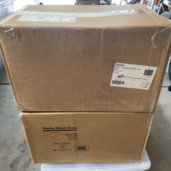 2 Cases Of Southern Champion Tray 14” x 10” x 4” window bakery boxes.. 100 boxes in each case.