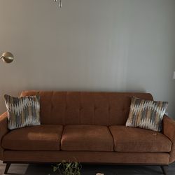 (NEW) Burnt orange couch