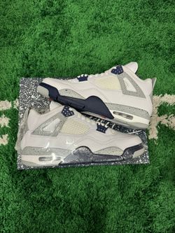 Jordan 4 Midnight Navy 