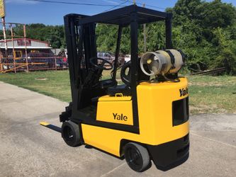 Forklift Yale 4000 lb triple stage Sade shift